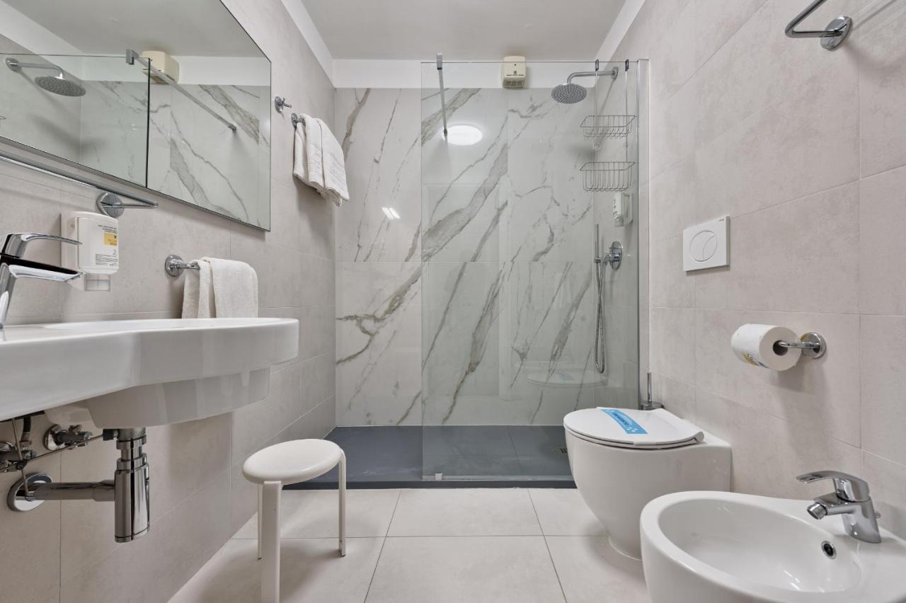 Hotel Croce Di Malta Lignano Sabbiadoro Extérieur photo