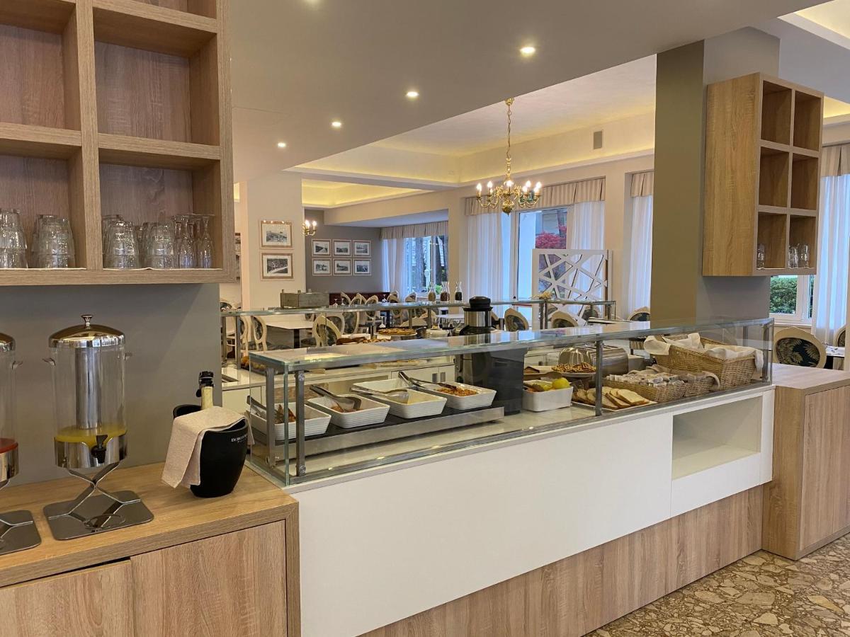 Hotel Croce Di Malta Lignano Sabbiadoro Extérieur photo