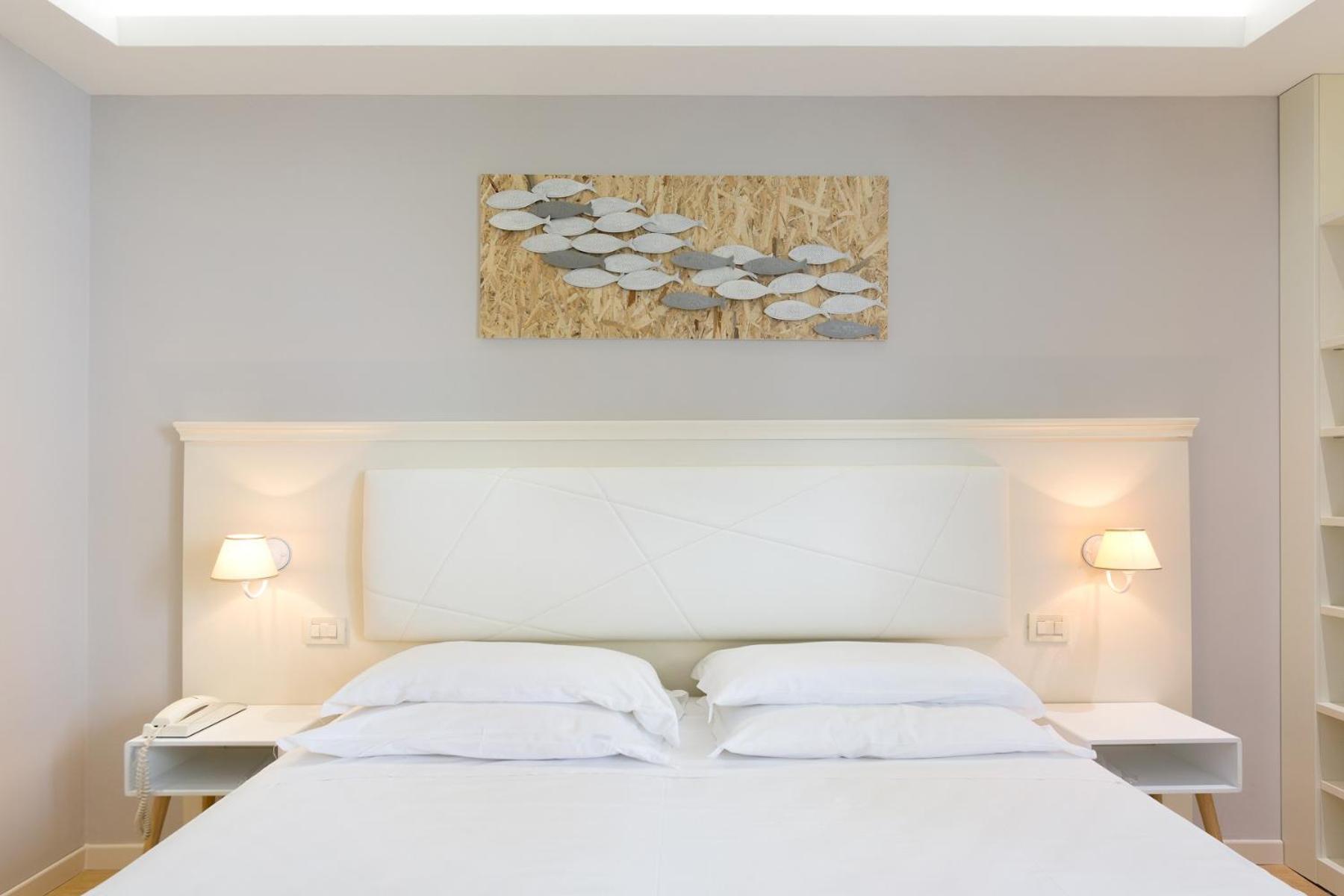 Hotel Croce Di Malta Lignano Sabbiadoro Extérieur photo
