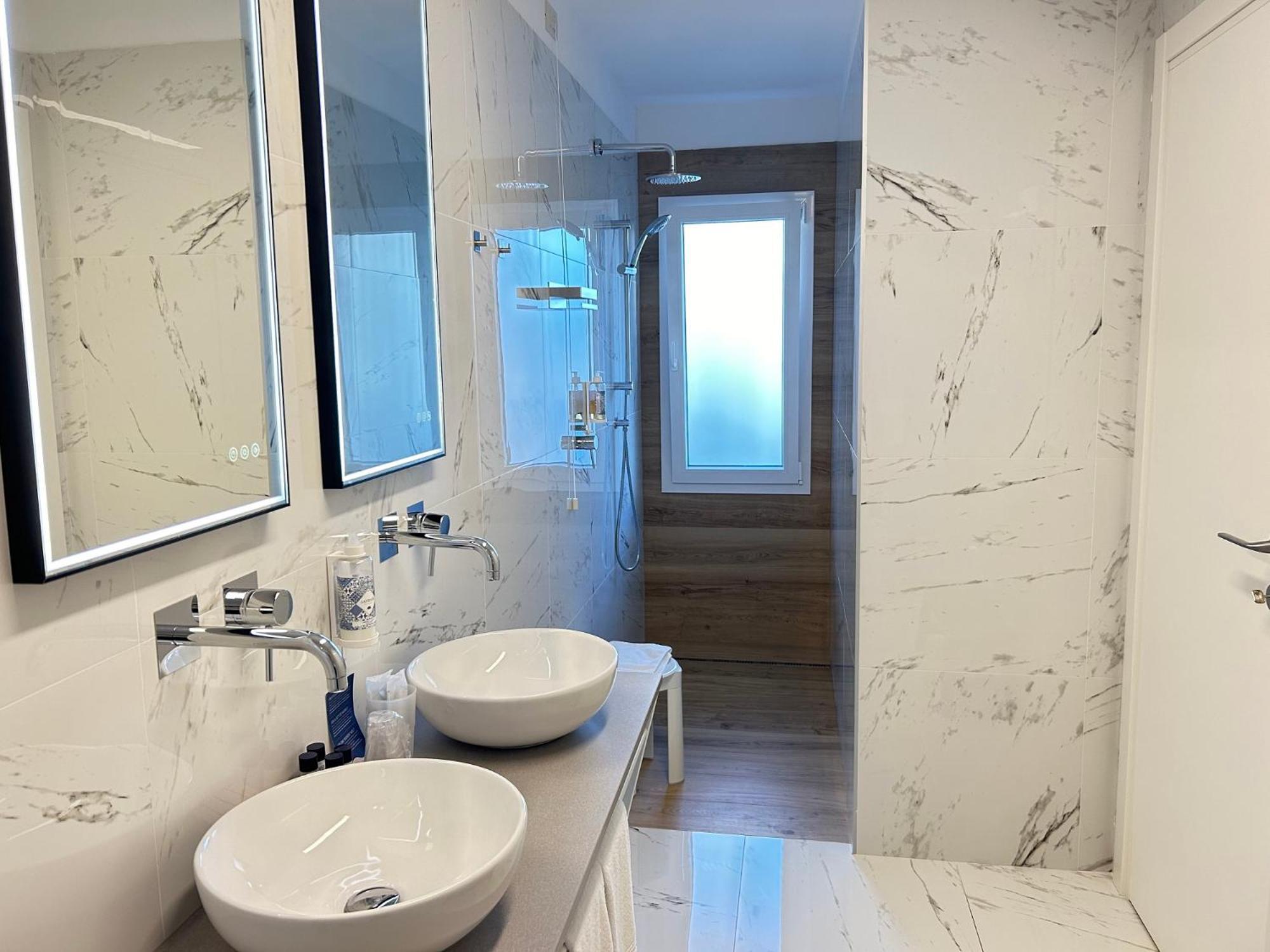 Hotel Croce Di Malta Lignano Sabbiadoro Extérieur photo