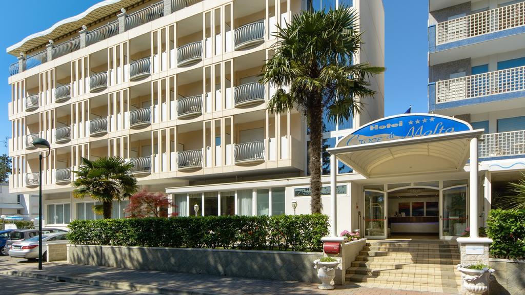 Hotel Croce Di Malta Lignano Sabbiadoro Extérieur photo